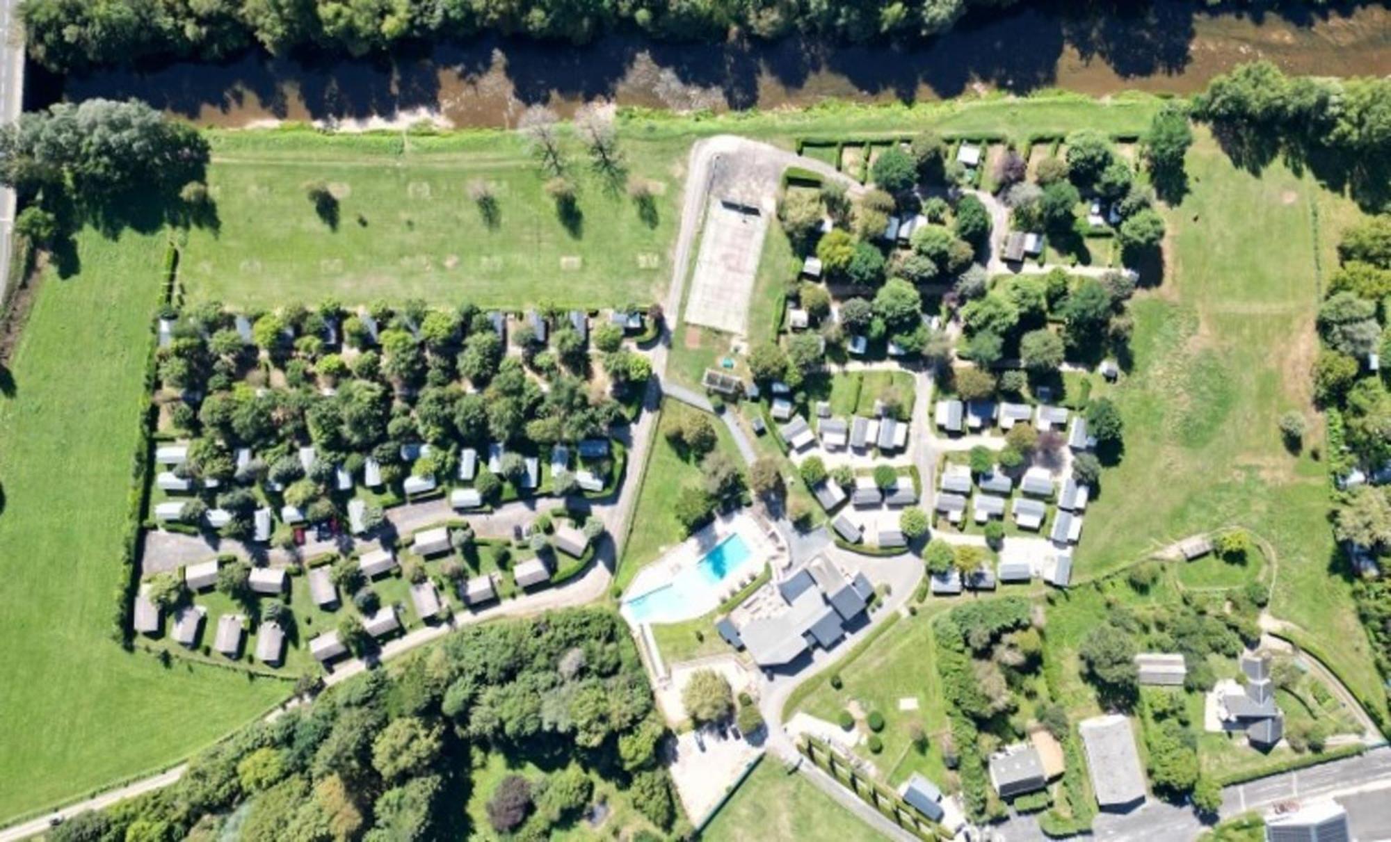 Marmotel Village Saint-Geniez-dʼOlt Esterno foto
